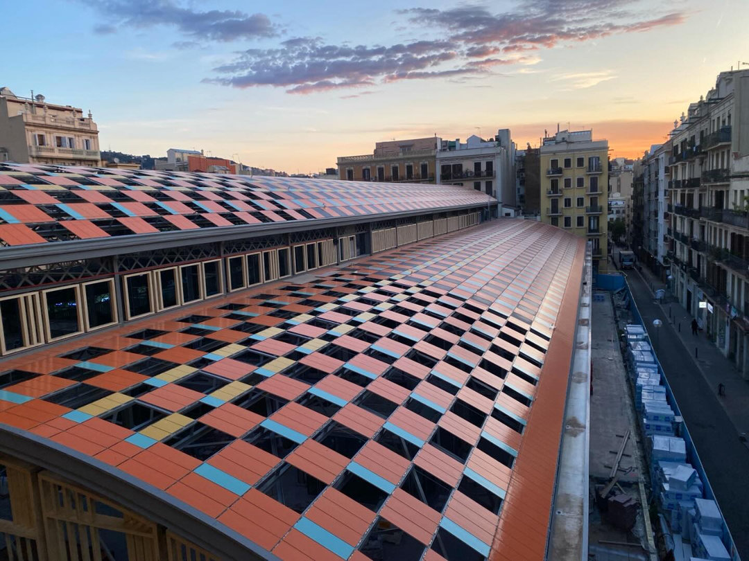 Coberta finalitzada del nou Mercat de l'Abaceria